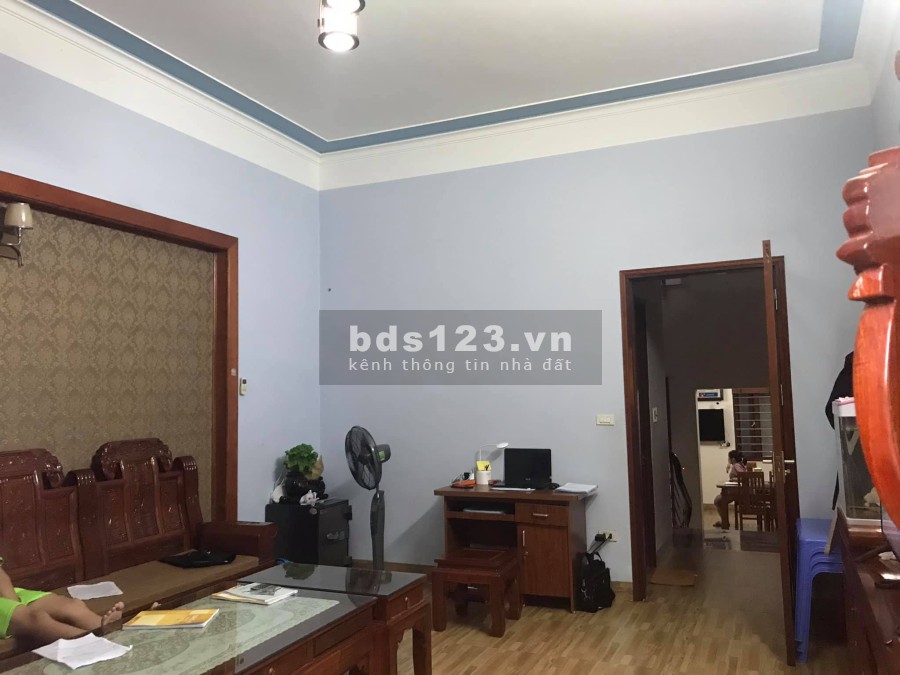 Bán nhà ngõ phố Chi Lăng, ph Nguyễn Trãi, 4 tầng, diện tích 70m2, mt 4.5m, 3 ngủ, gara