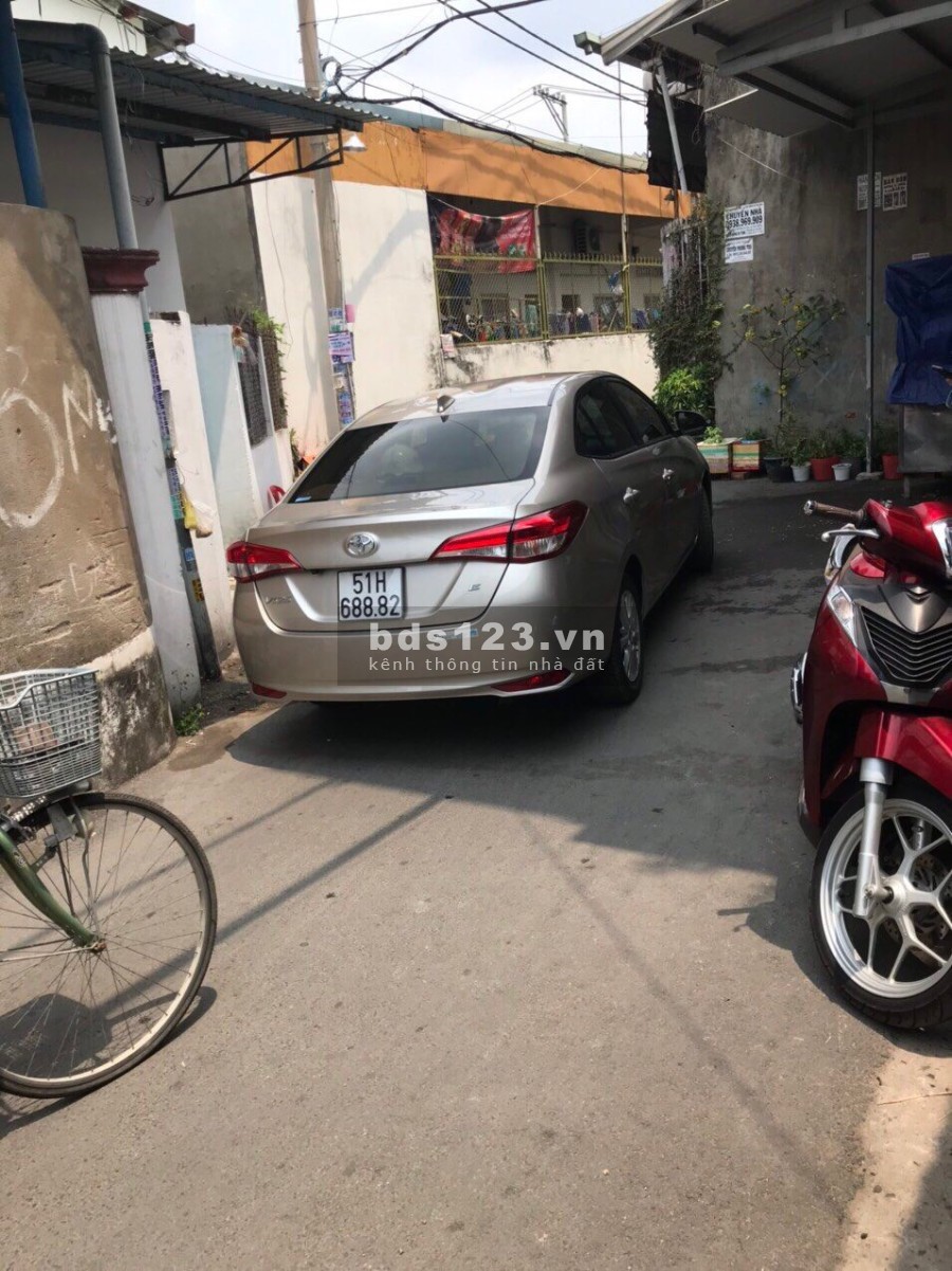bán nhà linh trung thủ đức kế bên đại học nông lâm giá hấp diêm