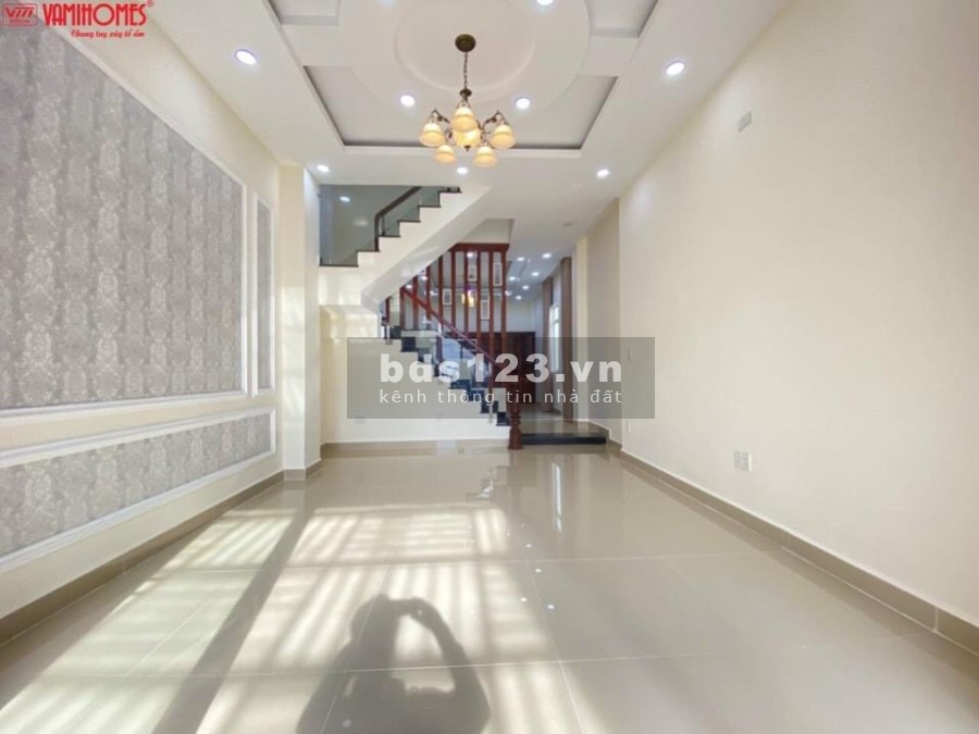 Bán nhà mặt tiền DT 100m2 (5*20) KINH DOANH Quốc Lộ 13 -Phường Hiệp Bình Phước - Thủ Đức