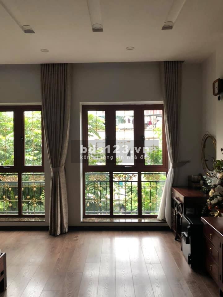 Nhà mặt phố Dương Văn Bé,Hai Bà Trưng,mặt tiền rộng,kinh doanh đa năng,70m2,giá 21 tỷ.