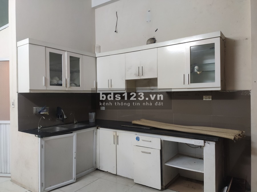 Bán nhà ngay gần hồ Mỗ Lao, dân xây 4T 70m2 MT 4,7m 4PN giá chỉ 4,2 tỷ Lh 0379283456