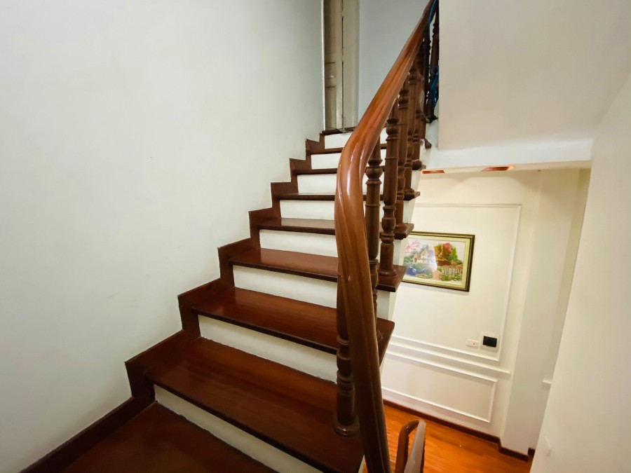 Bán nhà Láng Thượng, Đống Đa, Ôtô, KD, 43m2, 5T, mt4m, có 5.3 tỷ.lh-0362702666.