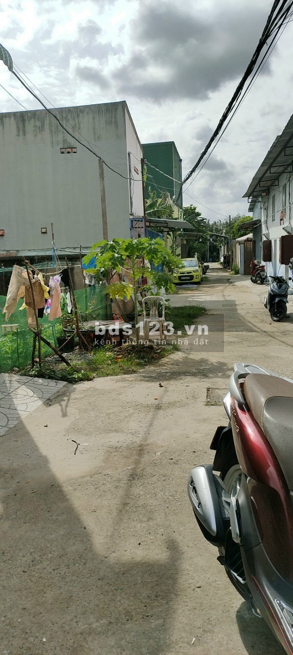 bán lôn đất 100m2 gia rẻ hơn thị trường nhiều
