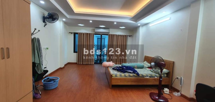 Bán nhà phân lô vip quận Cầu Giấy, 60m x 5 tầng, ô tô tránh