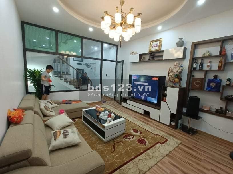 CHÍNH CHỦ BÁN NHÀ PHÙNG CHÍ KIÊN, PHÂN LÔ, Ô TÔ, 55M2 x 5 TẦNG, 11 TỶ
