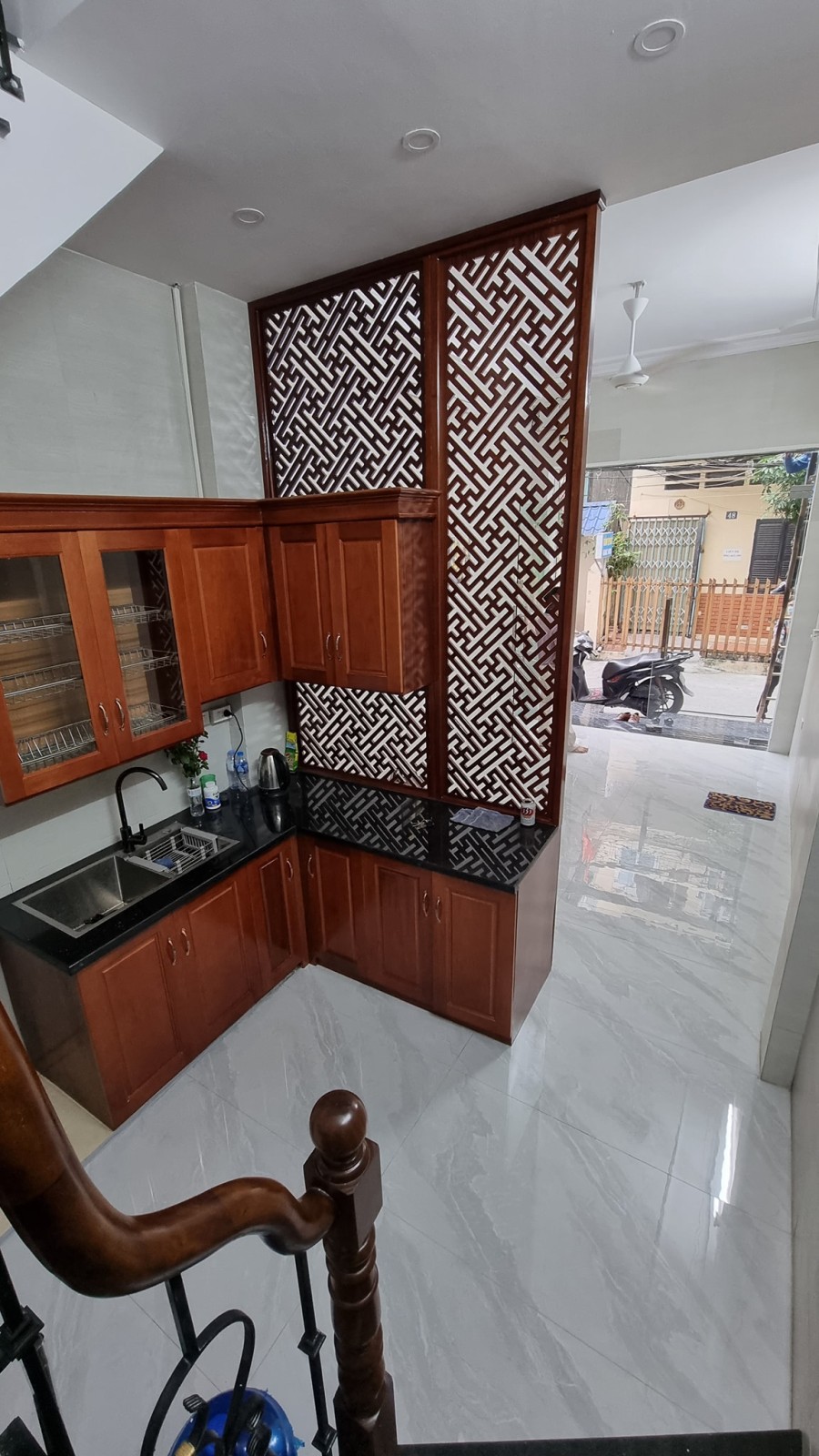 Bán nhà Trường Chinh, Đống Đa, Kinh doanh, Ô tô tránh, 4 tầng, Nhỉnh 4 tỷ