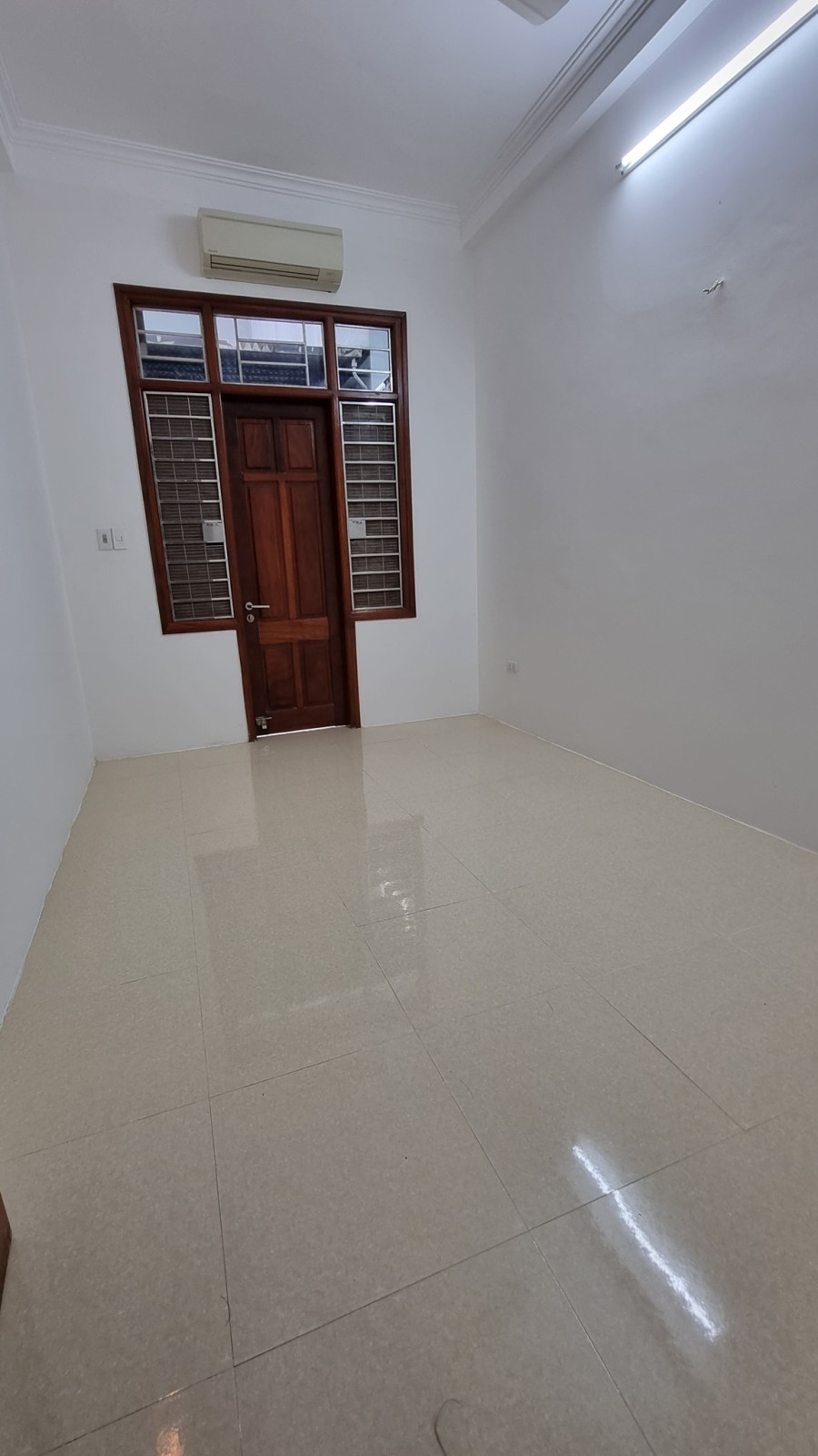 Bán nhà Trường Chinh, Đống Đa, Kinh doanh, Ô tô tránh, 4 tầng, Nhỉnh 4 tỷ