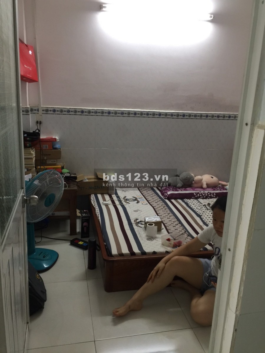 Bán nhà gần trường học ,siêu thị ,ngân hàng