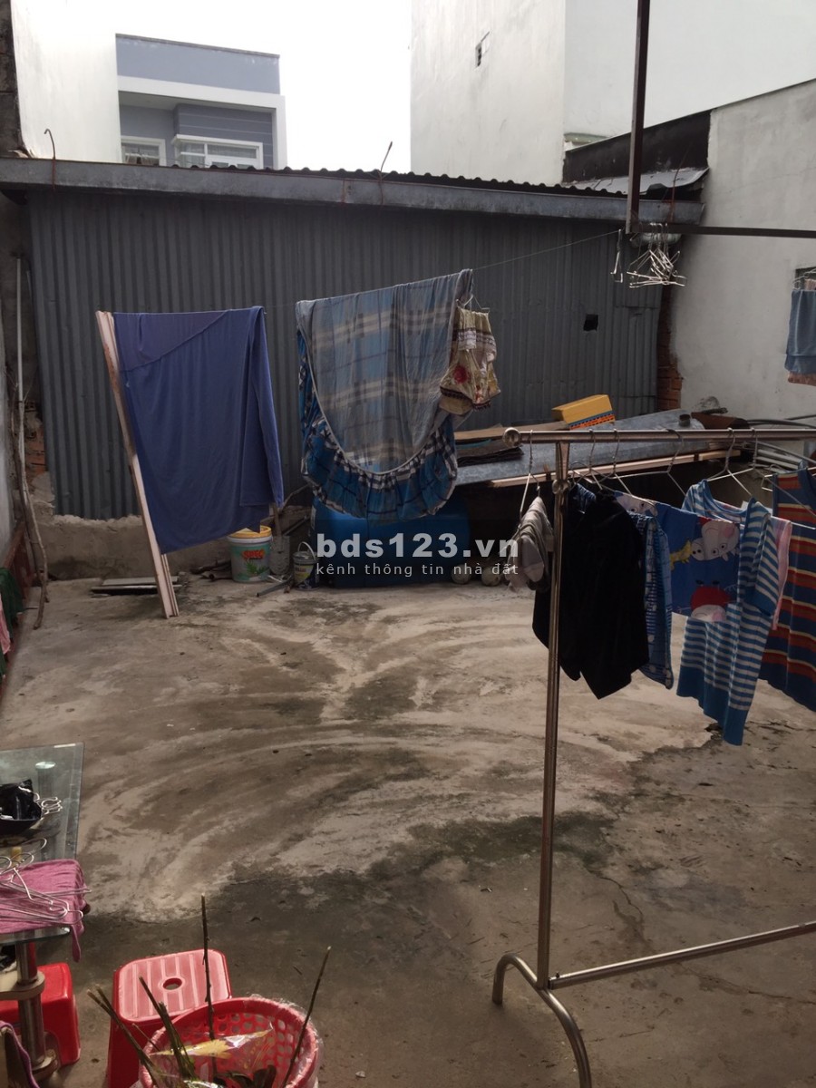 Bán nhà gần trường học ,siêu thị ,ngân hàng