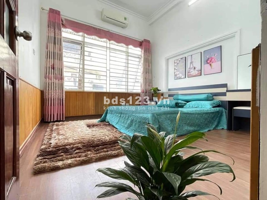 Bán nhà phố Quang Trung, lô góc 3 mặt tiền, ô tô đỗ cửa, 56m2, 5.15 tỷ.