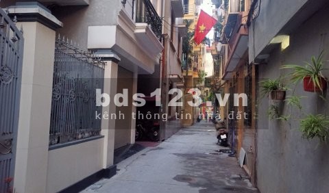 Bay nhanh như gió chỉ có nhà em.Nhà đẹp, gần phố, 5 Tầng, Hơn 3 tỷ.