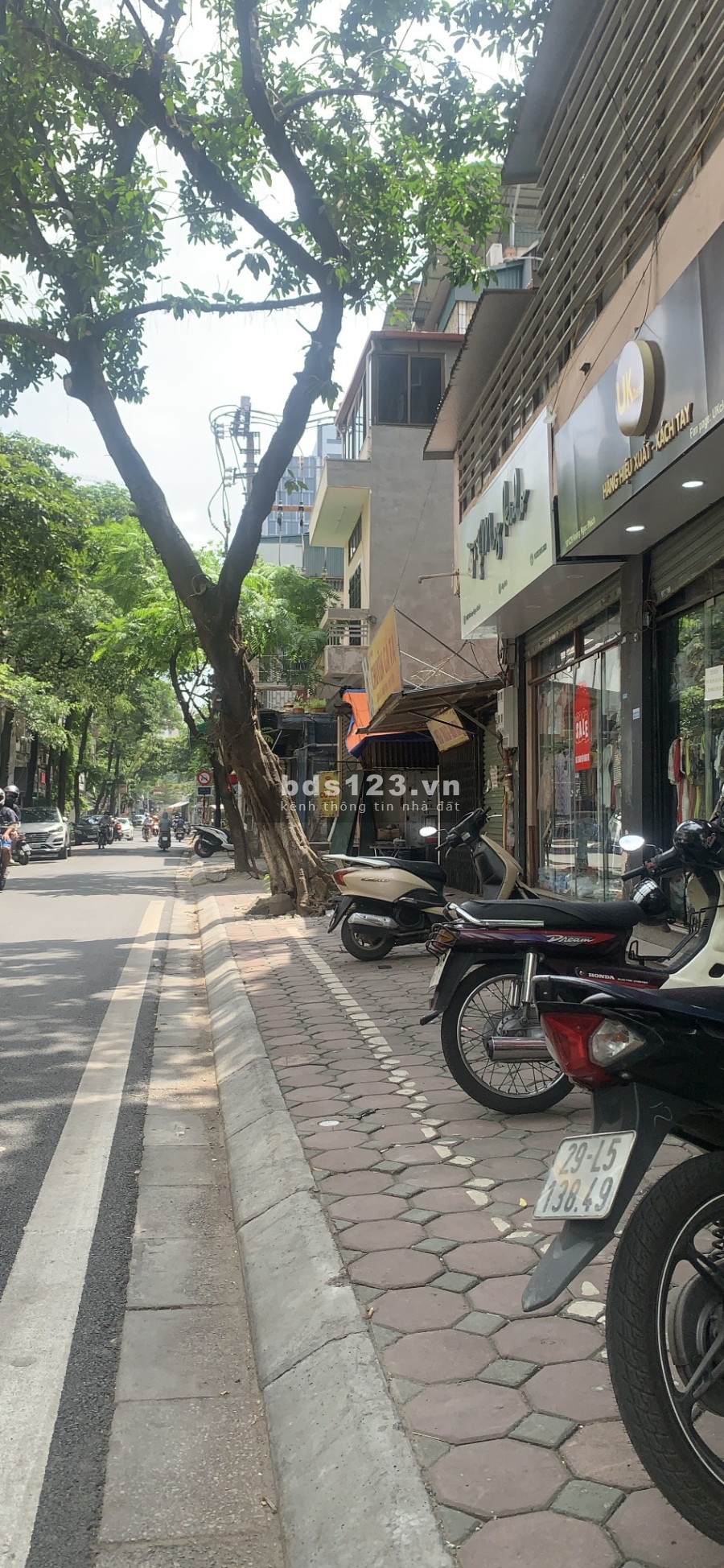 Bán nhà quận Đống Đa Mặt tiền 8m Kinh Doanh số 1 giá 13.8 tỷ Lh 0386380199