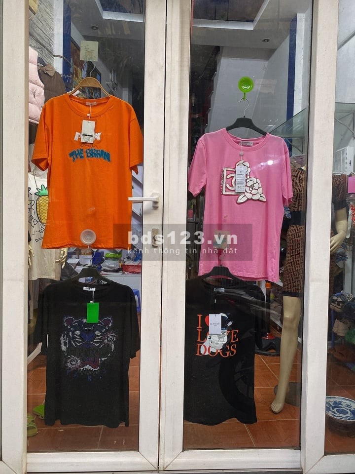 Bán nhà Nguyễn Văn Cừ 27m ngõ ô tô đỗ cửa, kinh doanh đỉnh, siêu hót 3,1 tỷ.