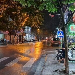 Bán nhà phân lô ô tô tránh, giá đầu tư sinh khí bùng phát sổ đỏ chính chủ, pháp lý chuẩn
