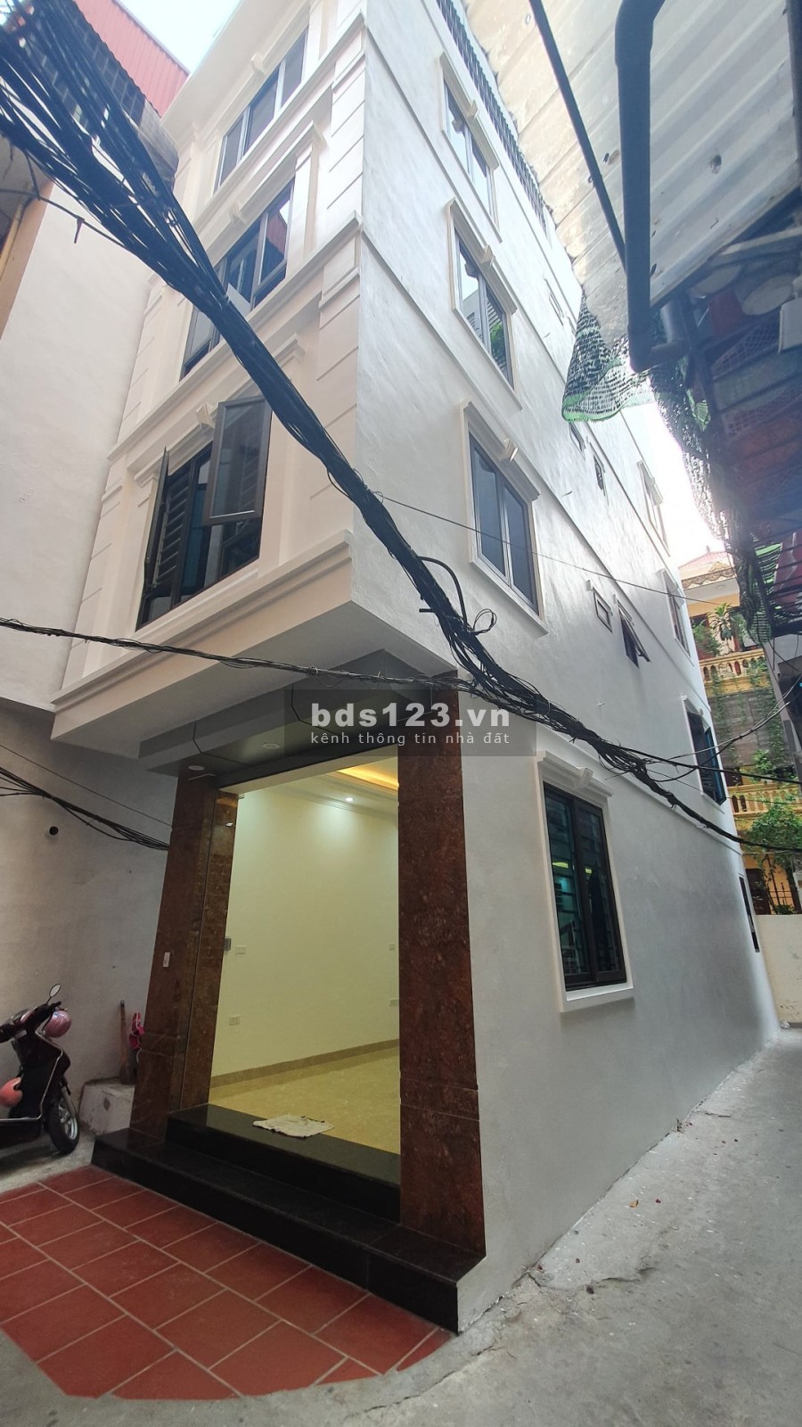 BÁN NHÀ YÊN HÒA, LÔ GÓC, ĐƯỜNG TO, NGÕ NÔNG, THÔNG, 46m2, 5,7 tỷ