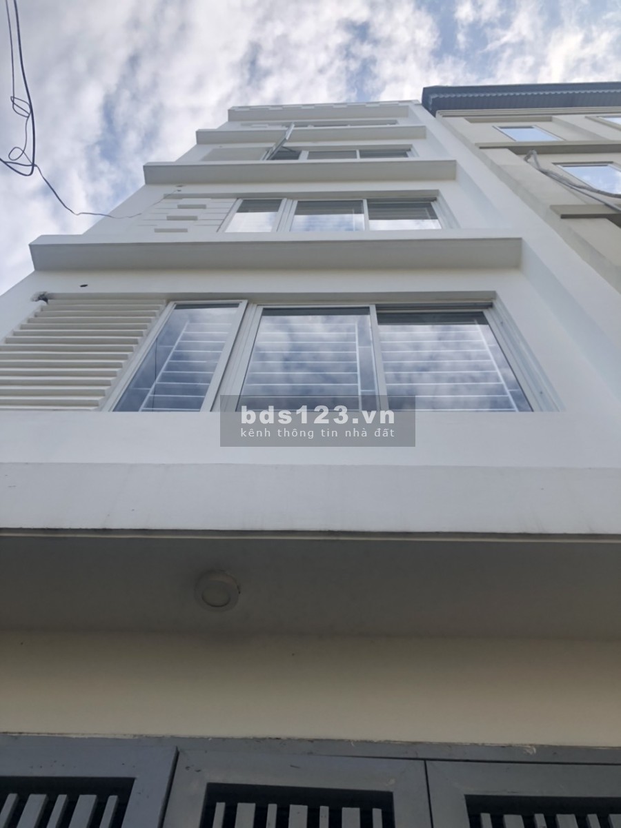 Bán nhà Kim Giang Ngõ thông 35m 4 tầng mặt tiền 4.5 Giá 2.95 tỷ
