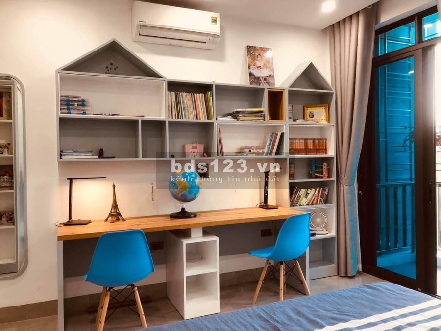 Bán nhà Cầu Diễn, 70mx6T thang máy, view hồ, ga ra, kinh doanh, oto tránh, 8tỷ.