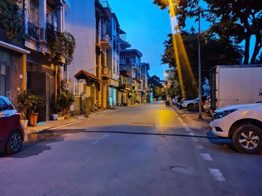Bán nhà đẹp Quận Hai Bà Trưng, kinh doanh ô tô 7 tầng thang máy, dtsd 75m2, giá 13.9 tỷ