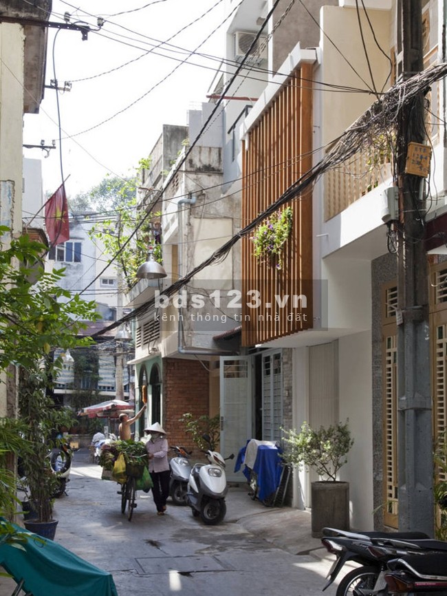 Nhà Thái Hà 3 mặt thoáng chỗ để xe giá bán hơn 5 tỷ thương lượng chính chủ thuê dài hạn