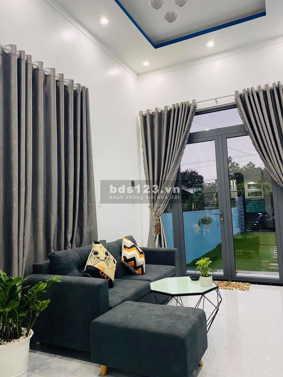 Bán 2 Căn Nhà Long Hậu Giá Rẻ, 75m-89m,SHR, Phong Thủy Tốt