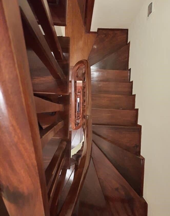 Bán nhà phố Hồng Mai, Mặt tiền đẹp, Ngõ thông, Nở hậu Dt40m2 x4tầng nhỉnh 2 tỷ!!