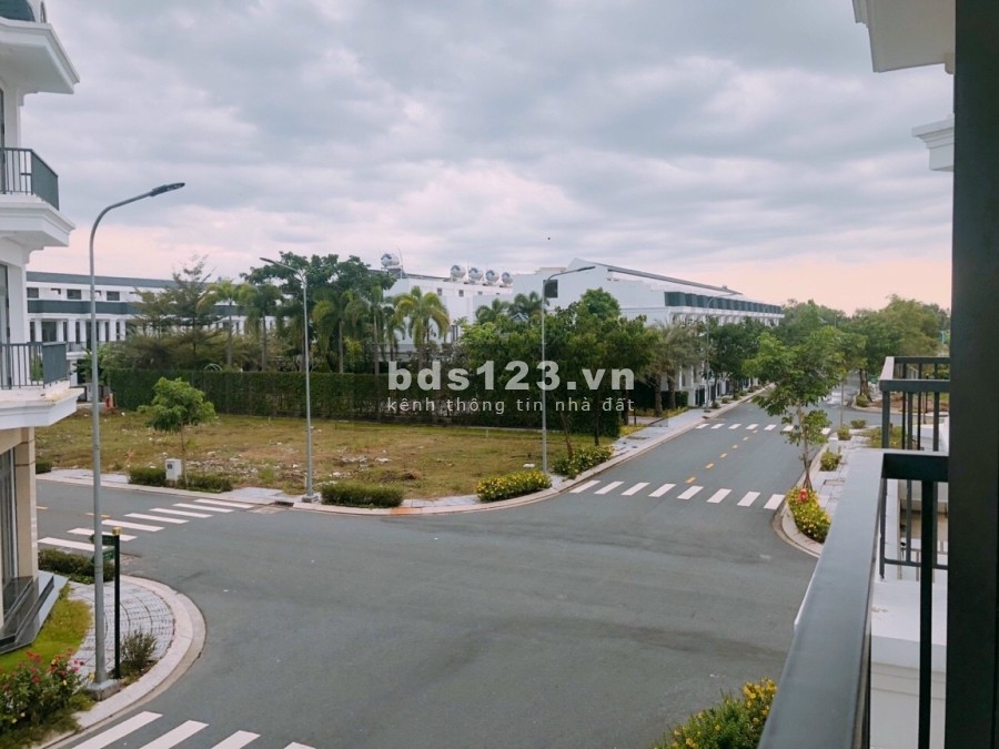 Bán 2 Căn Nhà Long Hậu Giá Rẻ, 75m-89m,SHR, Phong Thủy Tốt