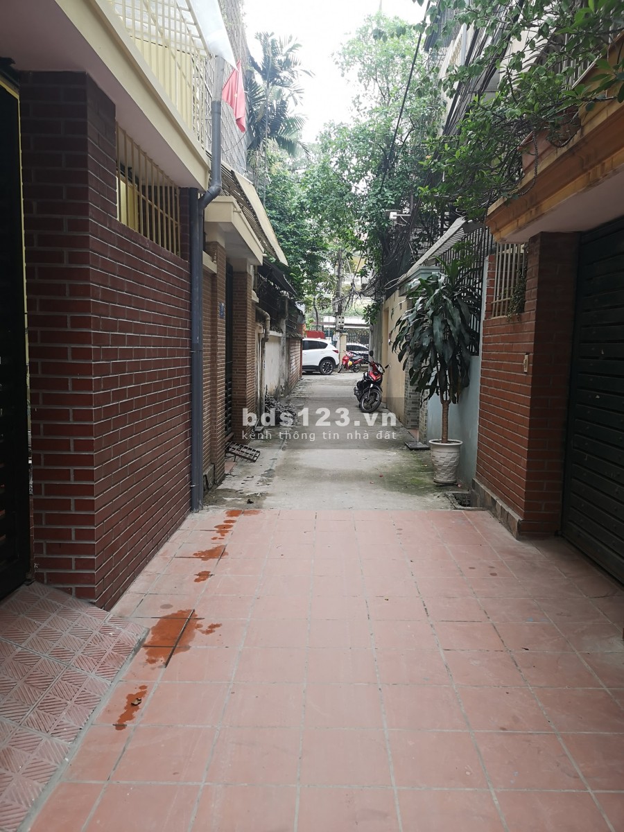 Bán nhà Nguyễn Trãi, phường Thanh Xuân Nam. 62m2 x 4 tầng. Mặt tiền 4.9m. Gần đường ô tô. Giá 5.65 tỷ