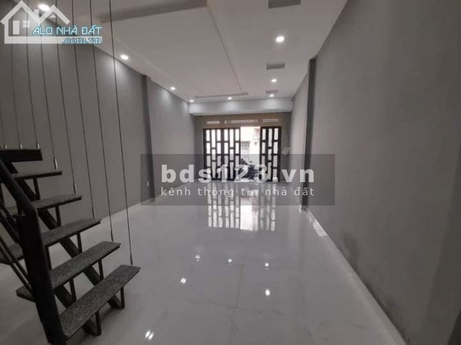 Bán nhà Vườn Lài, Hẻm xe hơi, 68m2 nhà mới ở liền giá 5,9 tỷ