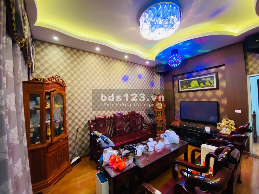 BÁN NHÀ ĐƯỜNG LÁNG- 2 MẶT NGÕ- ĐẸP LONG LANH 45M2,5 TẦNG 5 TỶ HƠN
