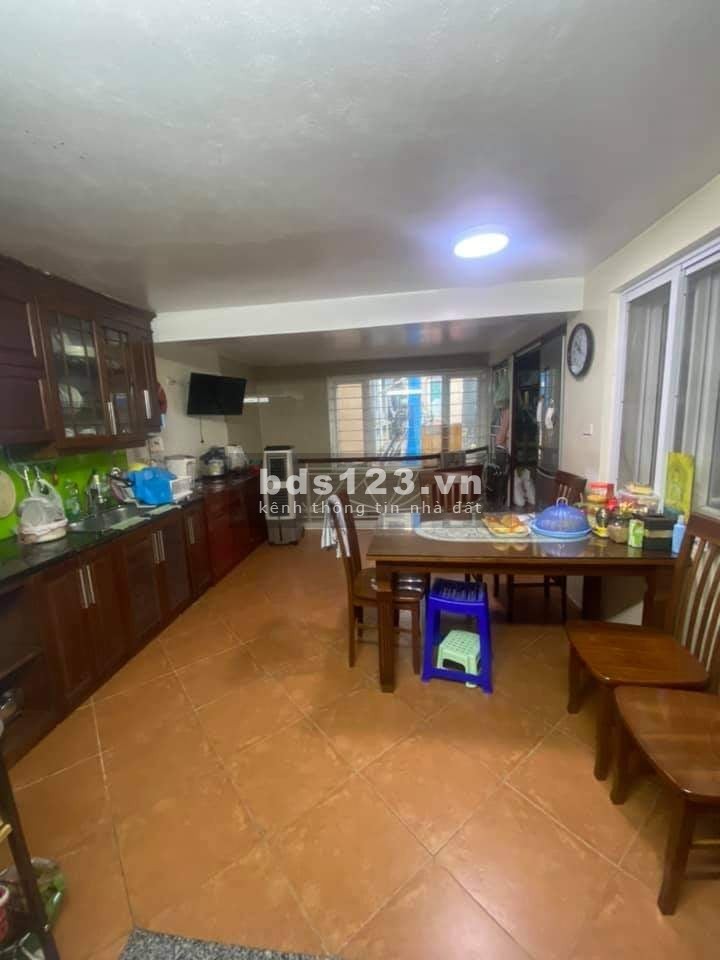 NHÀ NGUYỄN ĐÌNH THI 6 TẦNG x 50M2 - VIEW HỒ TÂY - 5 BƯỚC RA MẶT HỒ - SỔ ĐỎ VUÔNG - HIẾM!