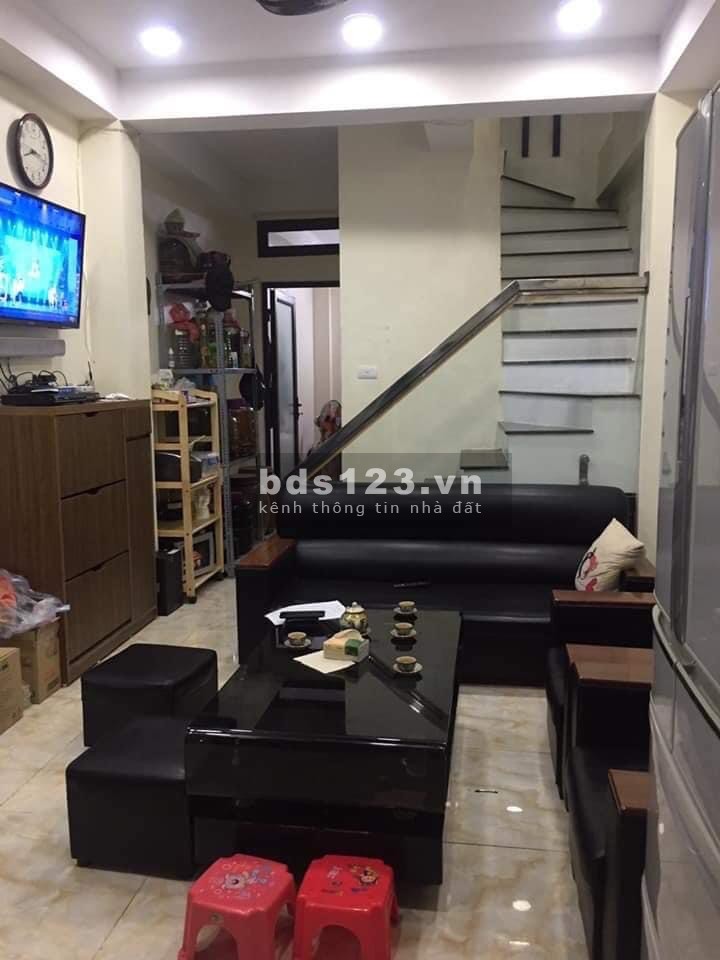 Nhà Đẹp,Ngõ Thoáng,Phố Nguyễn Viết Xuân,Gần Hồ,Lô Góc:47m,3 Tầng,Giá 3,15 Tỷ