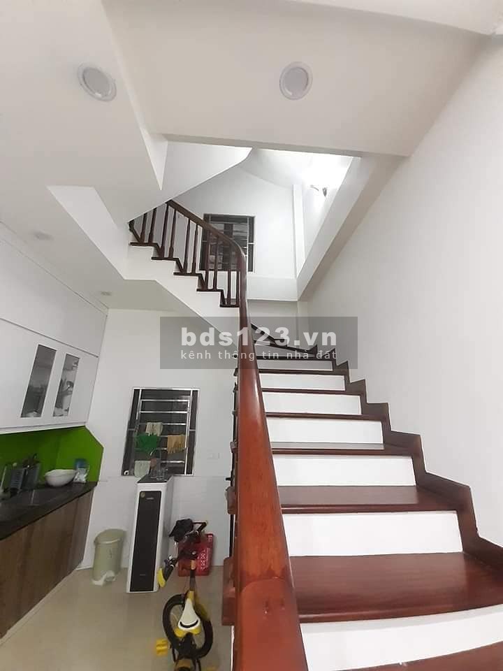 Bán nhà19/5, Hà Đông, 33m*4T, giá chào 3.7 tỷ, nhà mới đẹp, 2 mặt thoáng 10m ra đường ô tô