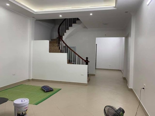 Bán nhà phố Đại Từ, Đại Kim, Hoàng Mai, HN DT 35m2*4T, MT 3,3m, giá 3,75 tỷ. Thanh 0977686830