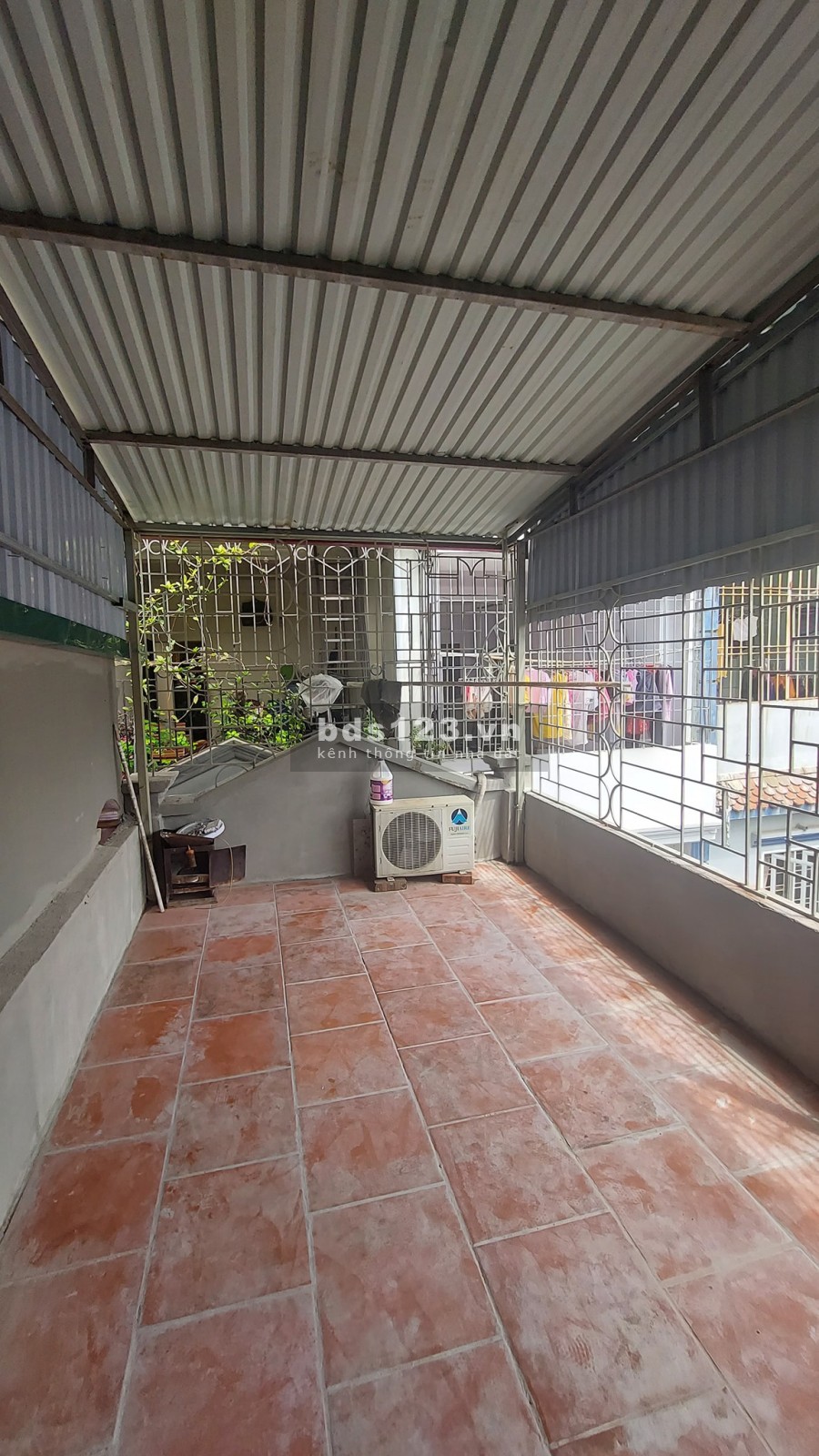 NHÀ ĐẸP Ở NGAY - GẦN Ô TÔ PHỐ ĐÔNG THIÊN HOÀNG MAI 33M2 4 TẦNG 5 PHÒNG NGỦ CHỈ 2.65 TỶ