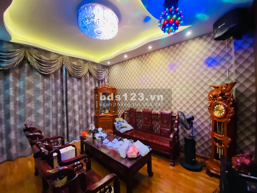 Bán Luôn nhà Cầu Giấy 46m2 - Ngõ oto - Nhà đẹp ngõ thông