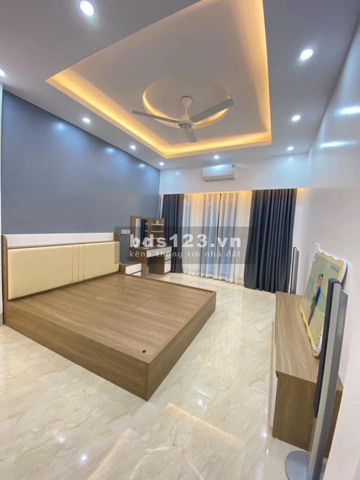 Nhà 7 tầng thang máy, dt 42m2 ngõ 63 Lê Đức Thọ, full nội thất, chỉ 6,8 tỷ. Lh 0392969999