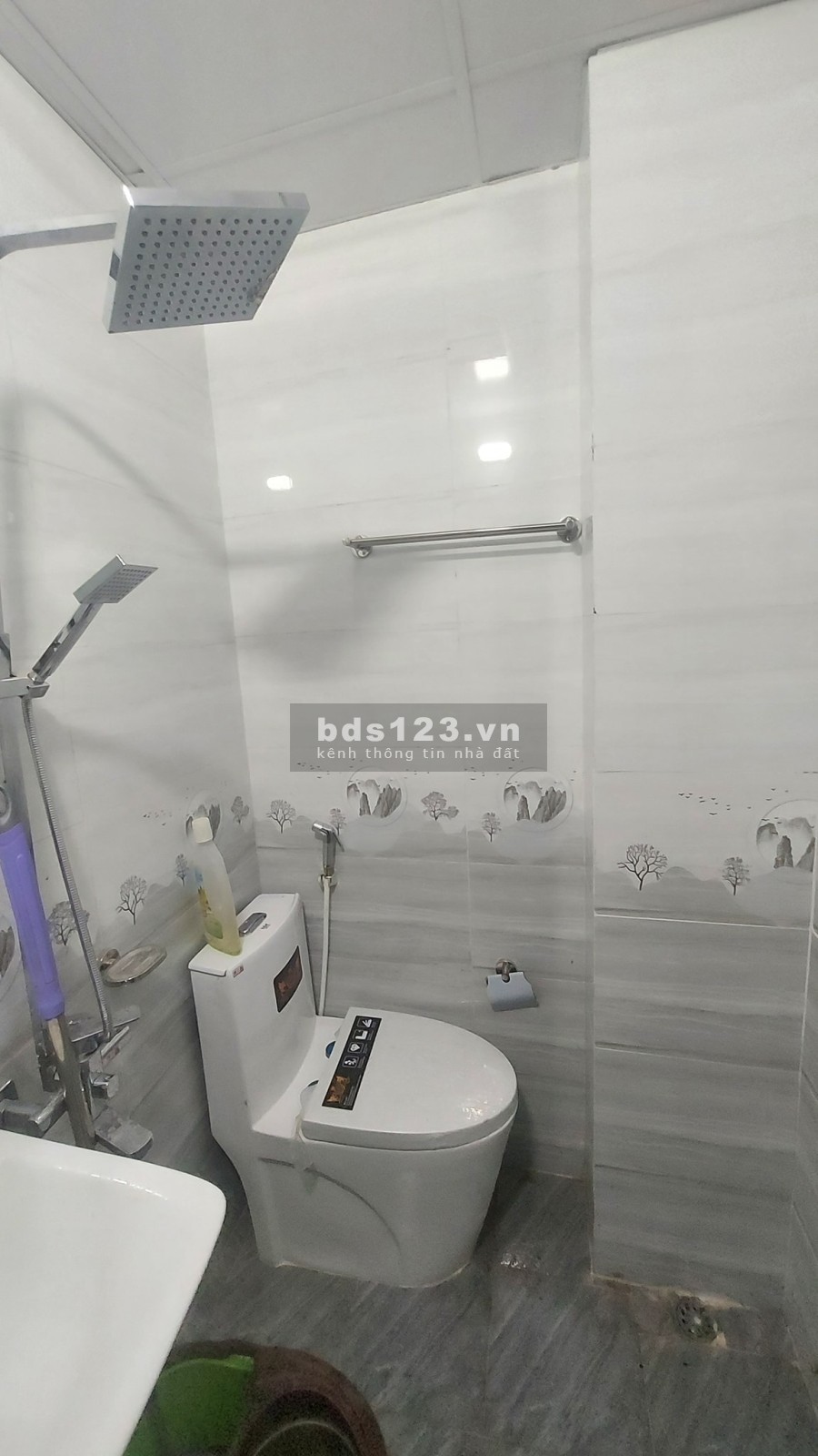 NHÀ ĐẸP Ở NGAY - GẦN Ô TÔ PHỐ ĐÔNG THIÊN HOÀNG MAI 33M2 4 TẦNG 5 PHÒNG NGỦ CHỈ 2.65 TỶ