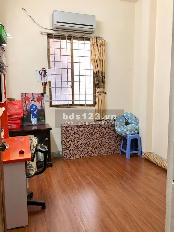 Bán nhà phố Tô Hiệu, Hà Đông. DT 46m2. 3.5 tầng. Mặt tiền 3m. Giá 4.1 tỷ.