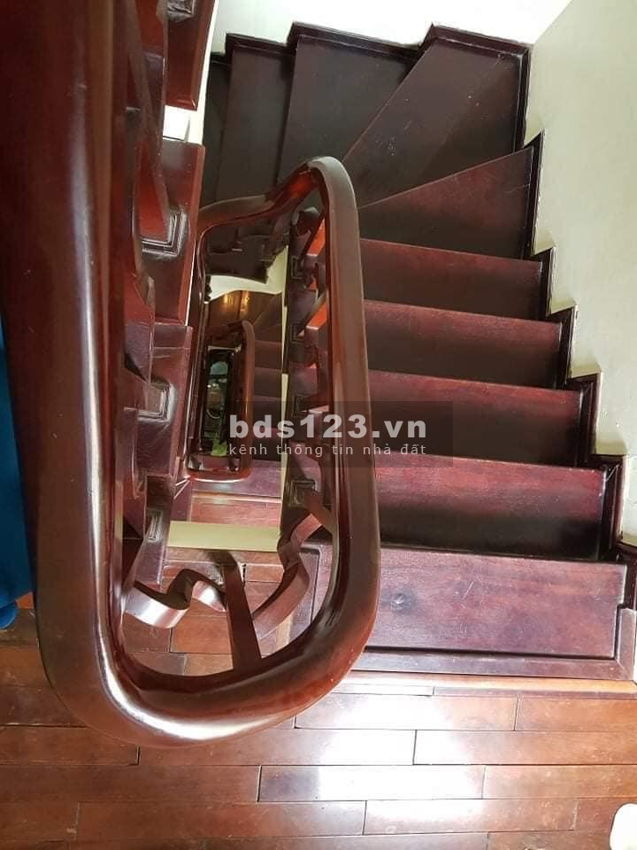 CẦU GIẤY . NHỈNH 5 TỶ CÓ NGAY NHÀ Ô TÔ 35M2 X 5 TẦNG KINH DOANH BẤT CHẤP