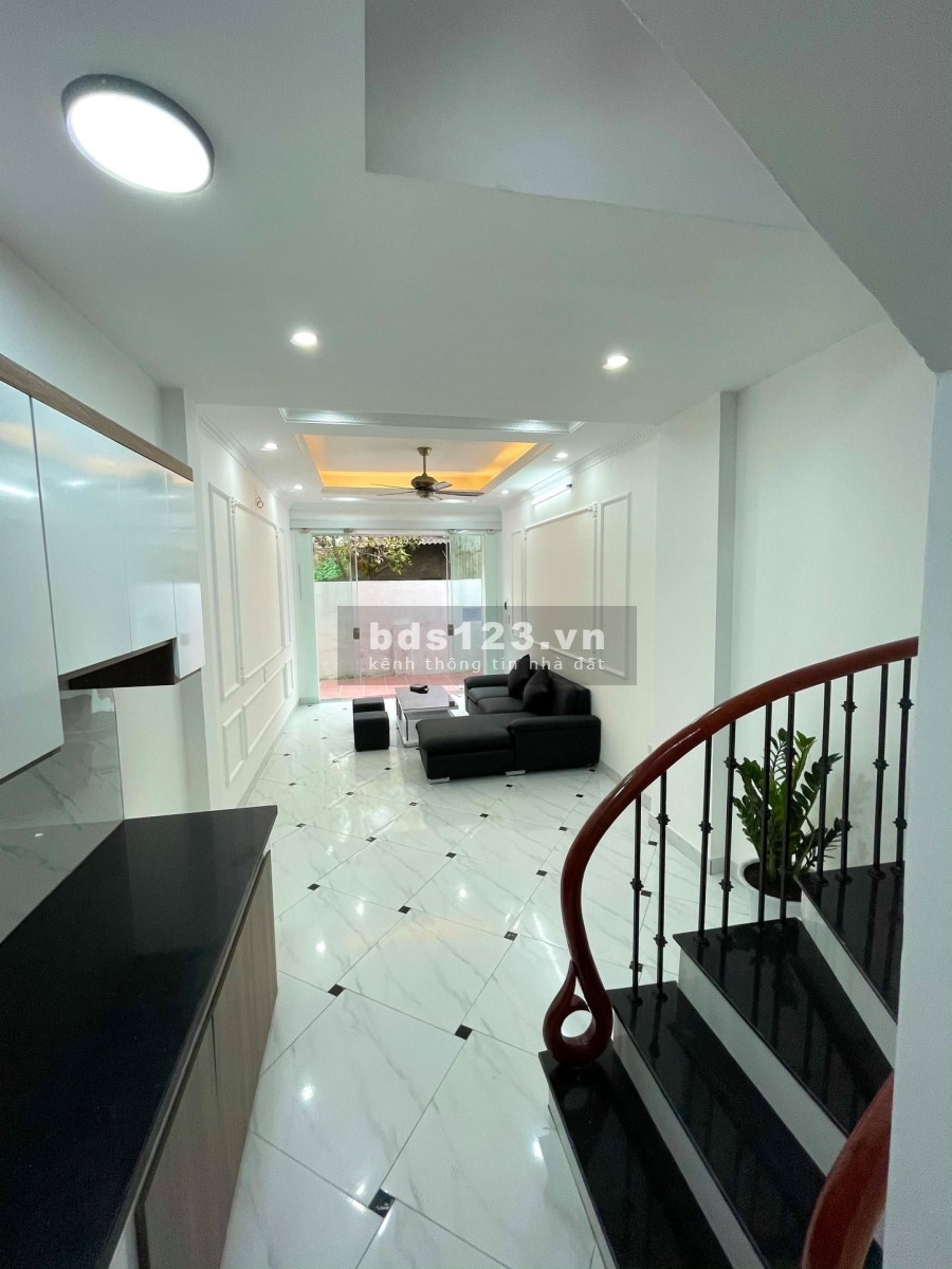 Cần bán nhà vừa xây xong tại TDP Kiên Thành - Trâu Quỳ - Gia Lâm