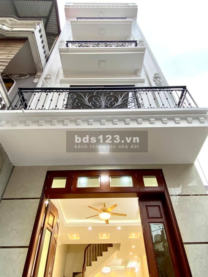Nhà mới Lâm Du, Bồ Đề, diện tích sử dụng 65m2, mặt tiền 4m, 4 tầng giá bán chỉ 5.8 tỷ