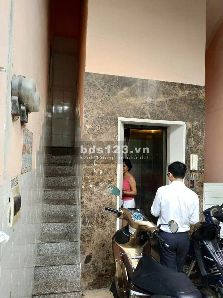 Nhà trọ 26 phòng mặt tiền đường 15, phường Tân Quy, quận 7, TP.HCM