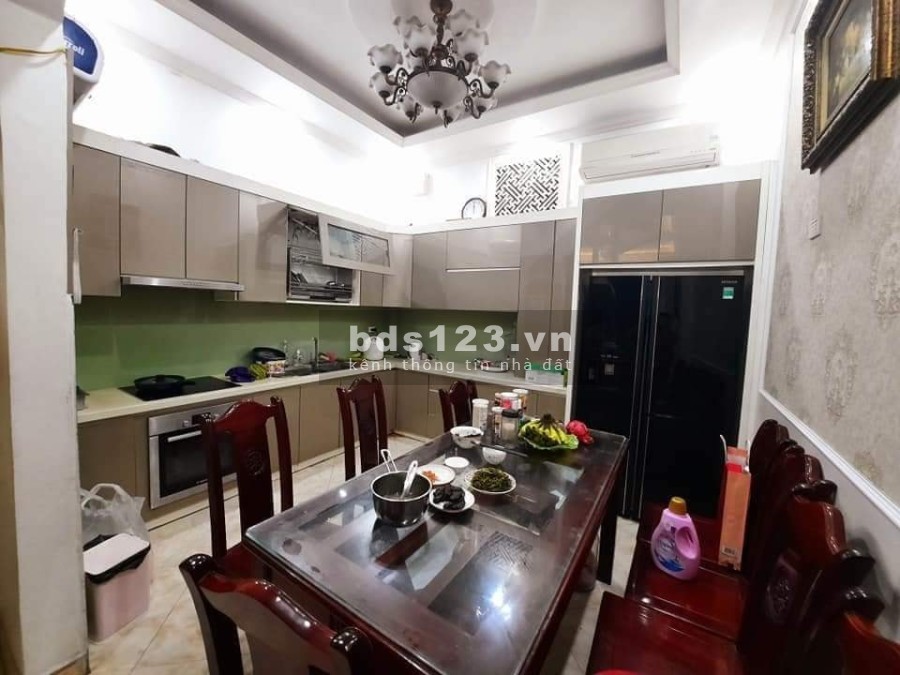 CẦN BÁN GẤP NHÀ TẠI ĐƯỜNG LÁNG 46M2 5 TẦNG