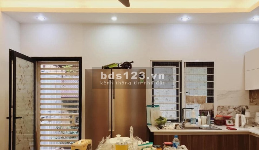 Bán nhà đẹp nguyên căn Quận Bà Đình diện tích sử dụng 5 tầng kinh doanh giá cực rẻ