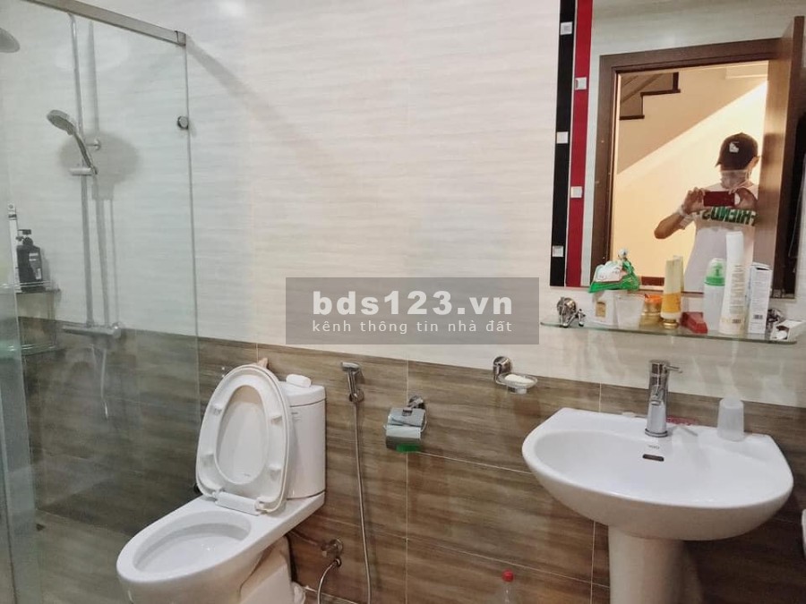 Bán nhà đẹp nguyên căn Quận Bà Đình diện tích sử dụng 5 tầng kinh doanh giá cực rẻ