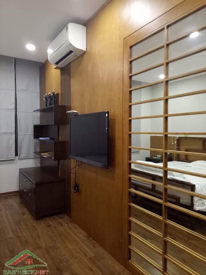 Thang máy, lô góc, 6 tầng, 50m, mấy bước ra hồ chỉ 15tỷ, sổ vuông đẹp nhà không lỗi phong thủy
