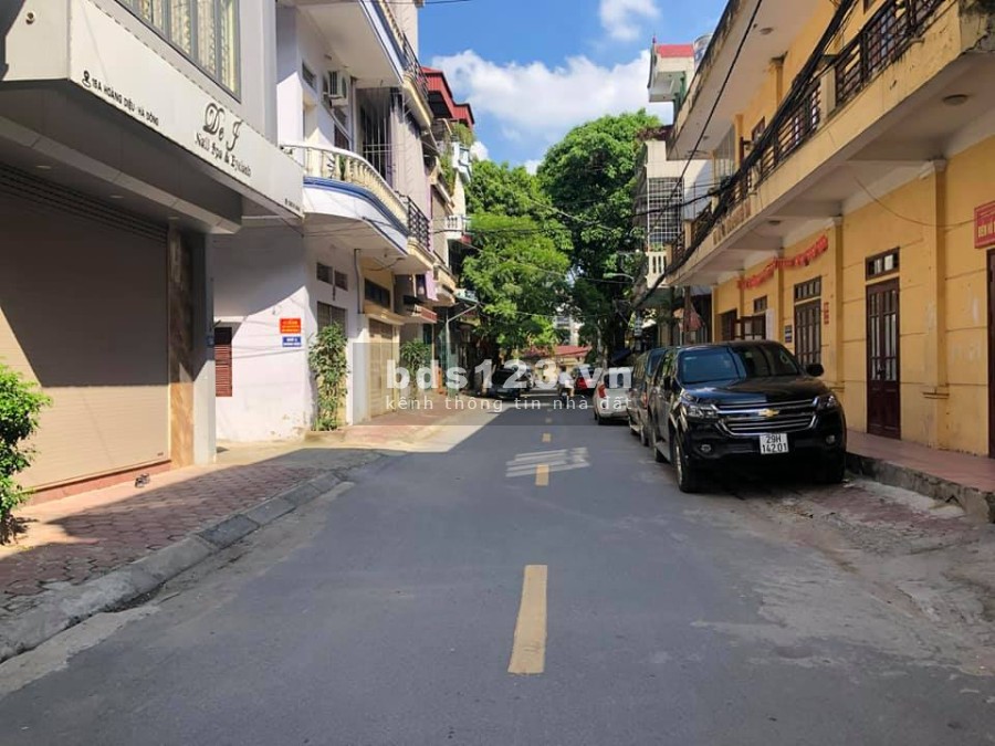 Bán nhà phố Tô Hiệu, Hà Đông. DT 46m2. 3.5 tầng. Mặt tiền 3m. Giá 4.1 tỷ.