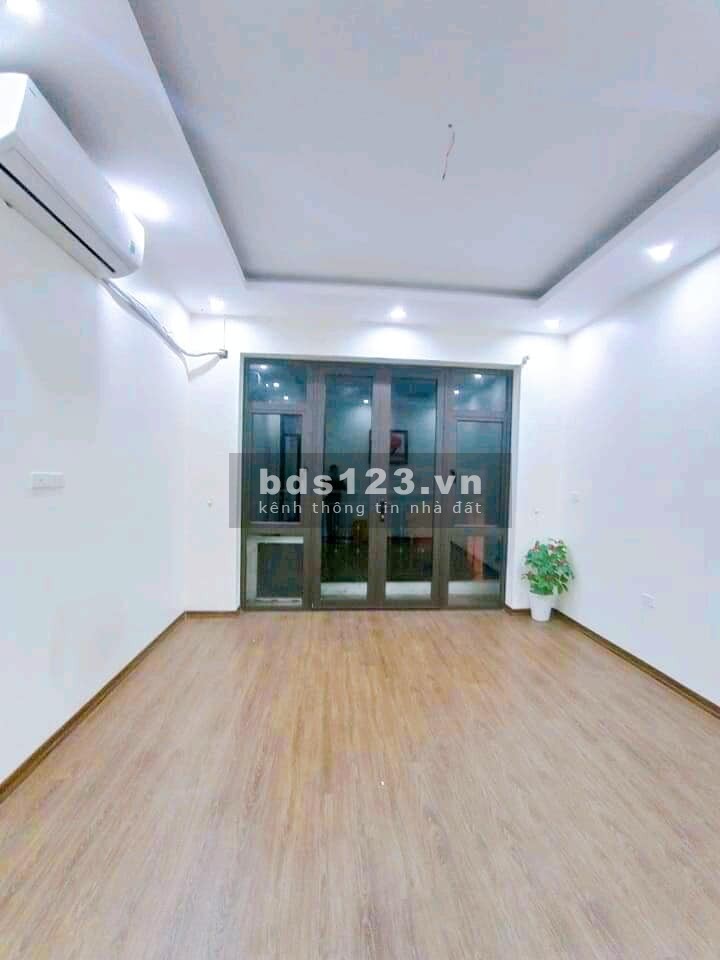 Trung tâm Hoàng Mai- Tân Mai , ô tô tránh, kinh doanh đỉnh, nhà đẹp DT 60m2 nhỉnh 7 tỷ