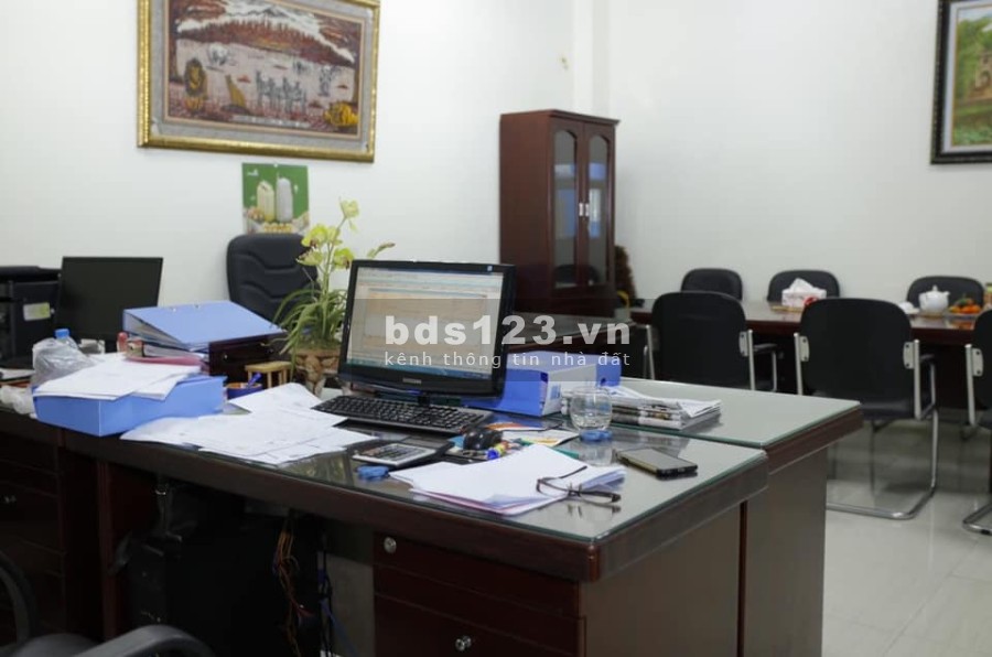 BÁN NHÀ PHỐ TRẠM. MẶT NGÕ Ô TÔ TRÁNH NHAU. KINH DOANH. GIÁ RẺ