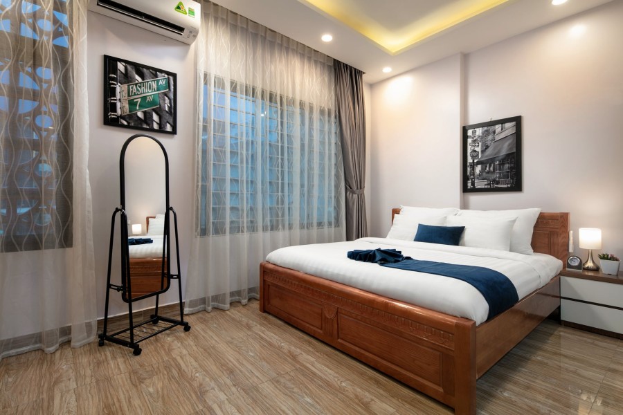 Bán CHDV Phạm Văn Đồng, 150m2, 9T, 70 phòng, dòng tiền 250tr/tháng, nhỉnh 30 tỷ